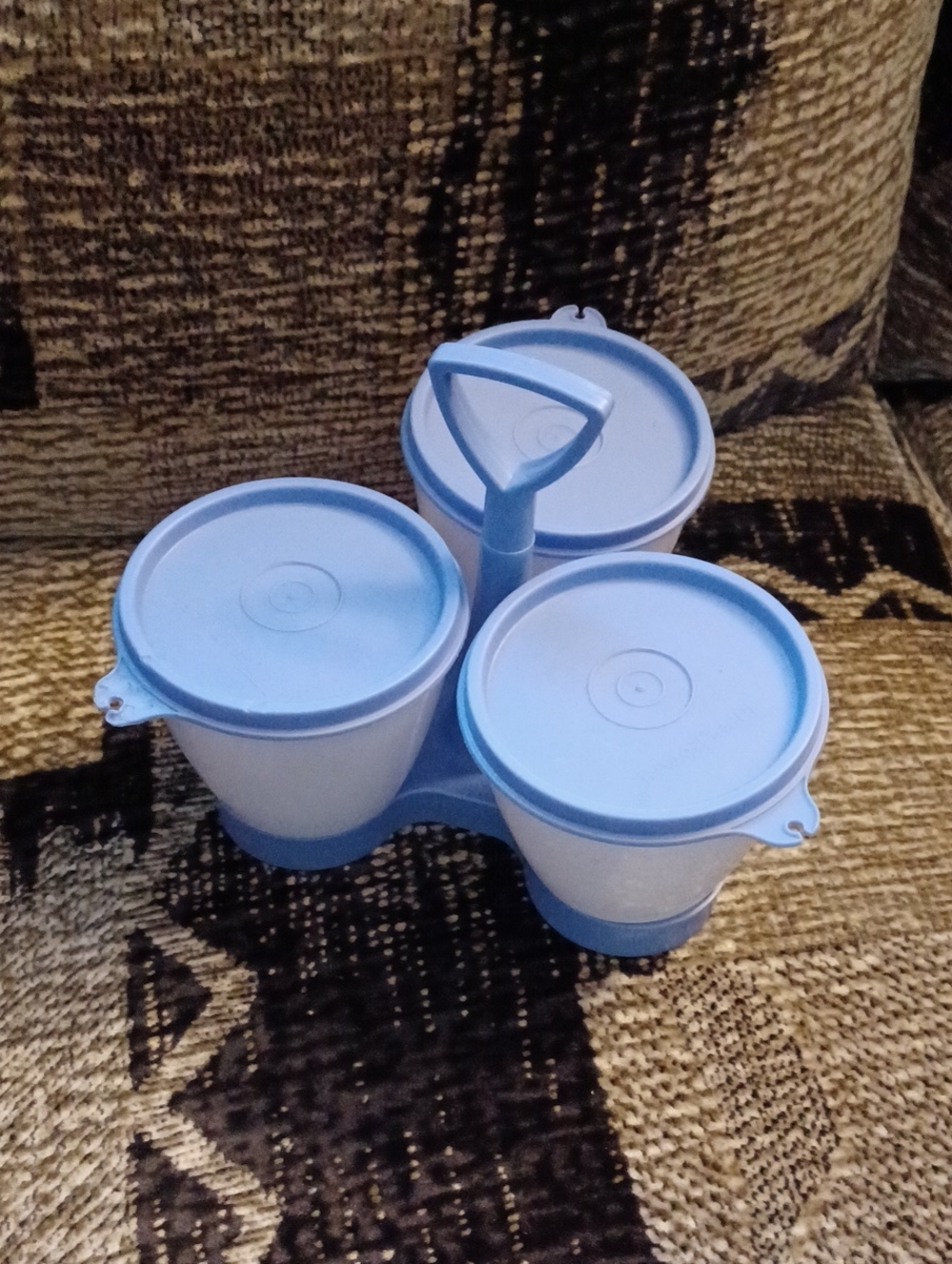 4/$40 3-Pack White & Blue Plastic Condiment or Snack Cups with Lids & Tray